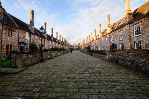 Paved-street-in-england