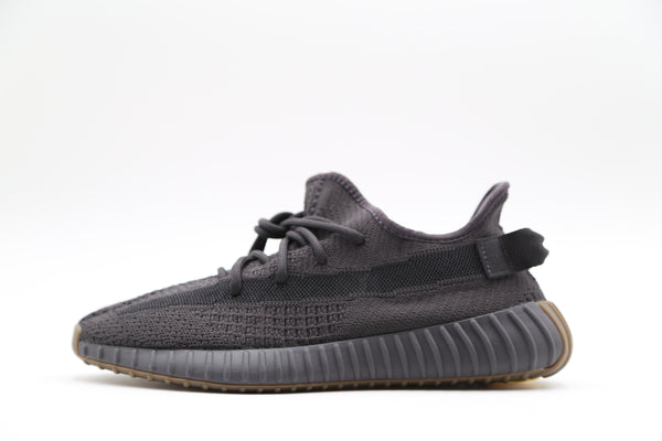 yeezy 350 v2 black gum bottom