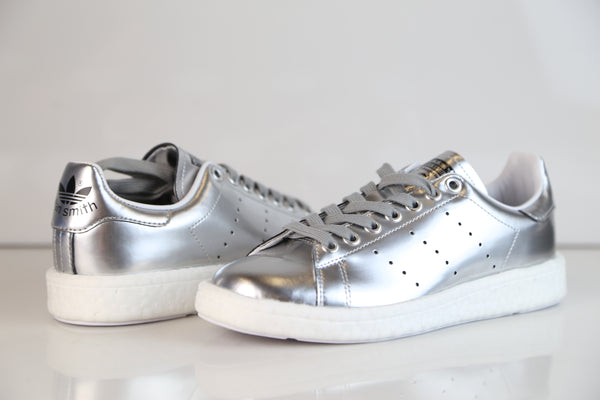 stan smith boost silver