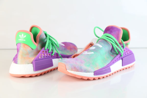 human race holi green