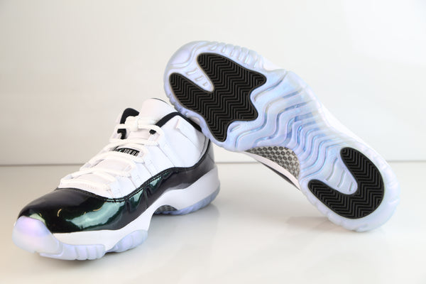 jordan retro 11 low emerald rise