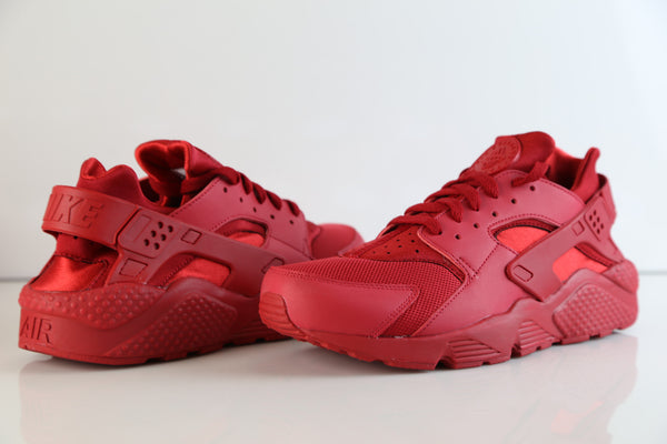 nike air huarache varsity red