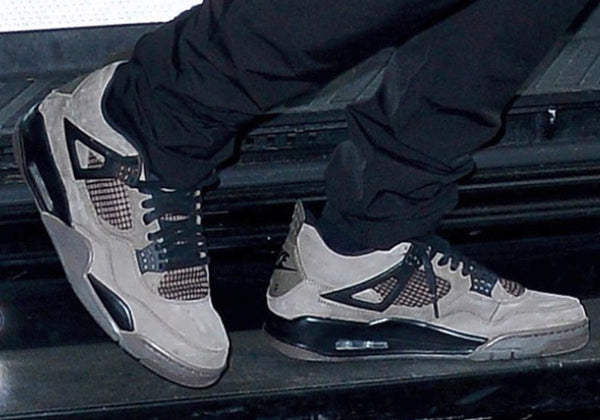 travis scott jordan 4 grey