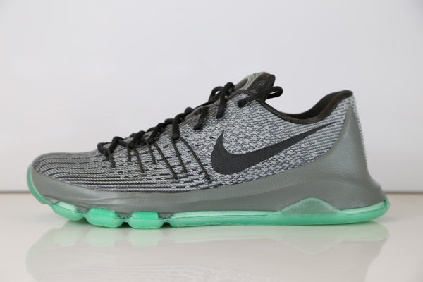 kd 8 grey and green