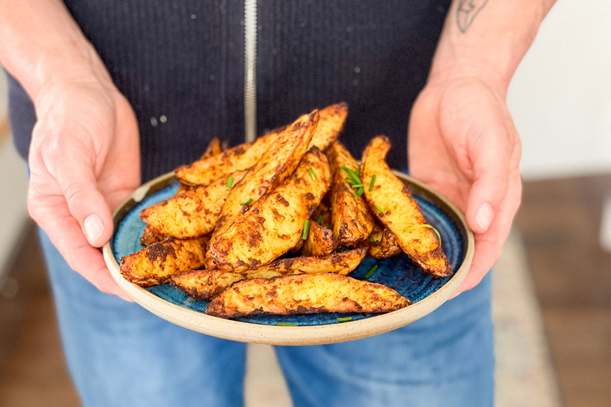 Spicy paprika potato wedges