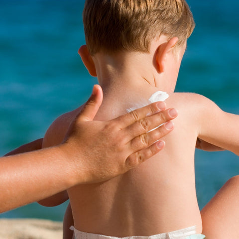 Protecting baby from the sun with sunscreen is essential!