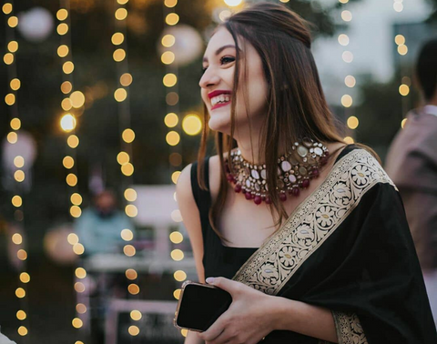 Nayanthara Shows a Stylish Way to Drape a Plain Black Saree • Keep Me  Stylish | Black saree, Stylish blouse design, Saree blouse designs