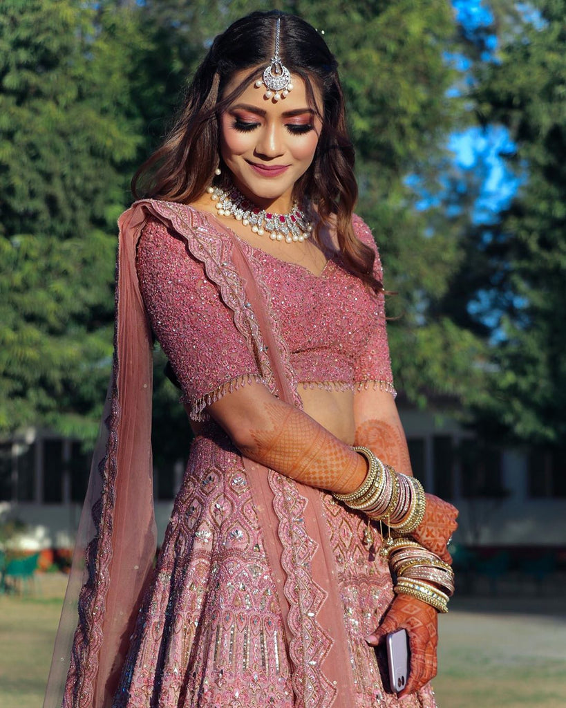 This Bride's Rouge Pink Engagement Look Will Leave You Amazed! - Wedbook