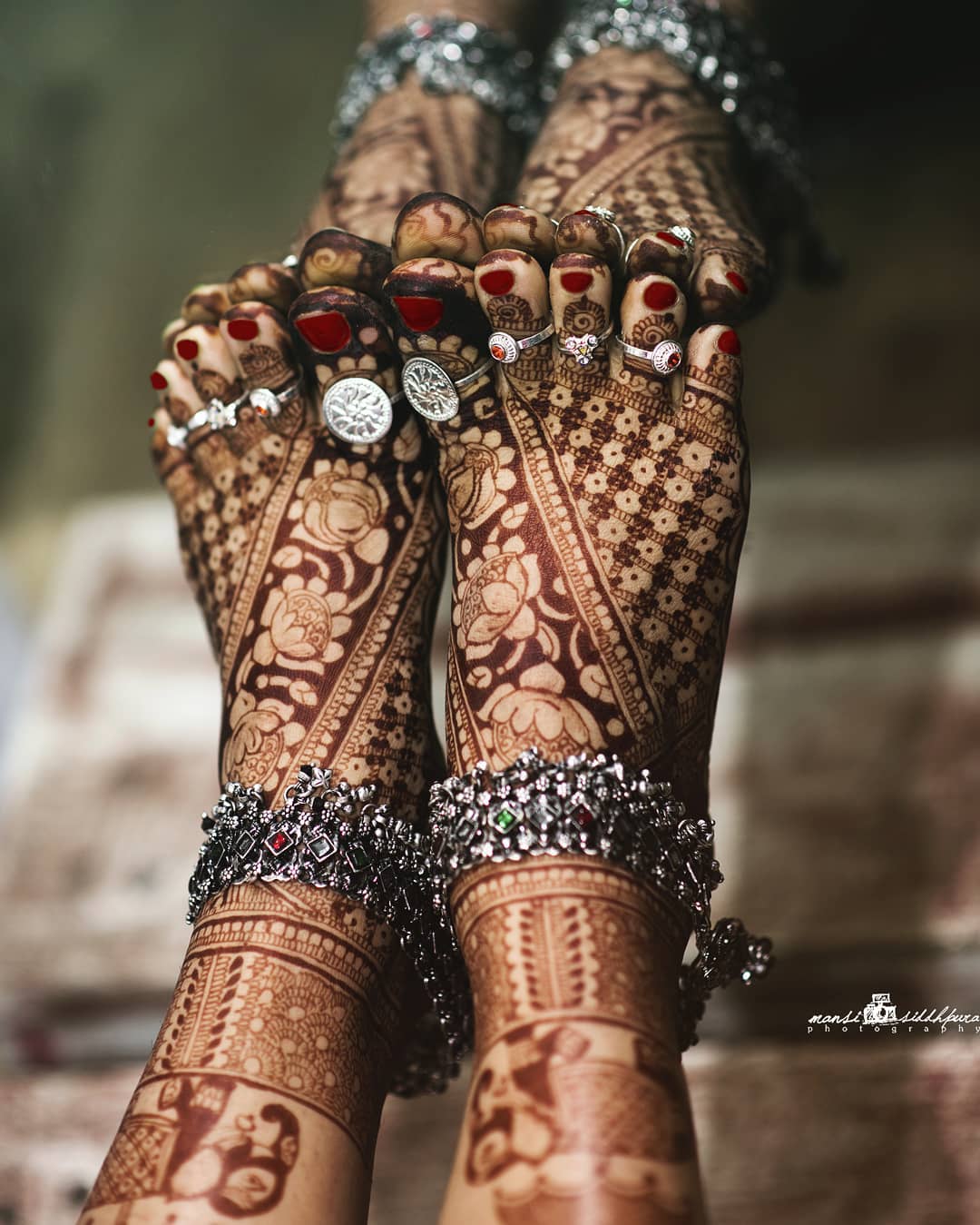 18 Gorgeous Toe Ring Designs For Brides That You Should Bookmark ASAP! |  Foot jewelry, Bridal anklet, Bridal jewellery indian