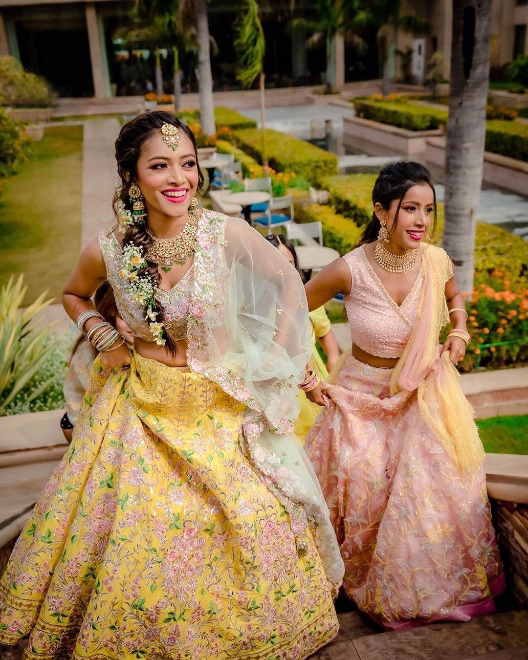 Sister Of The Bride Mehendi Outfit