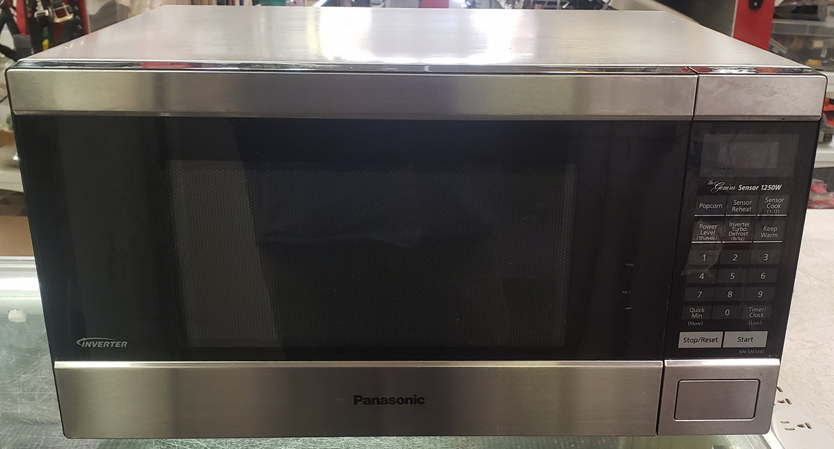 Panasonic NN-SN744S 2.2 cu. ft. 1250W Countertop Microwave Oven with I ...