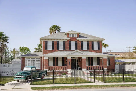 1928 Joseph and Edith Eiband House | 3112 Broadway