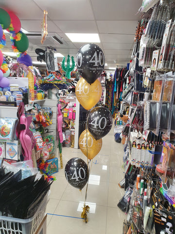 Black and gold 40th birthday five balloon bouquet