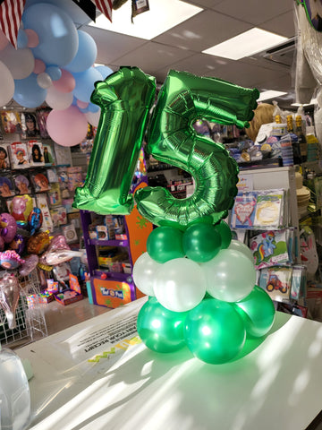 Green & white 15th Birthday Double Number balloon centrepiece
