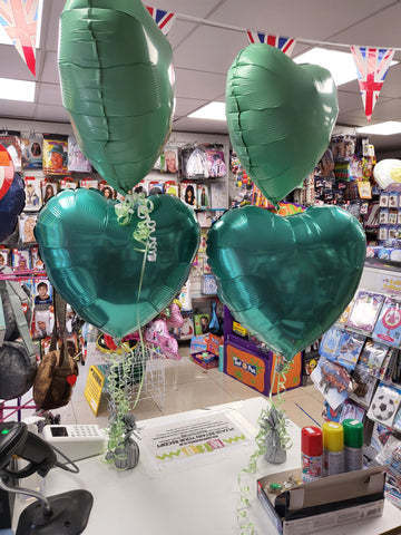 Chrome & pastel green plain heart grave balloon bouquets