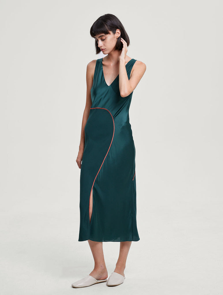 Gigi Deep V Studio Dress Silk Souvi 