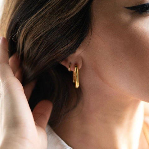 The Smart Minimalist Square Hoop Earrings - Gold