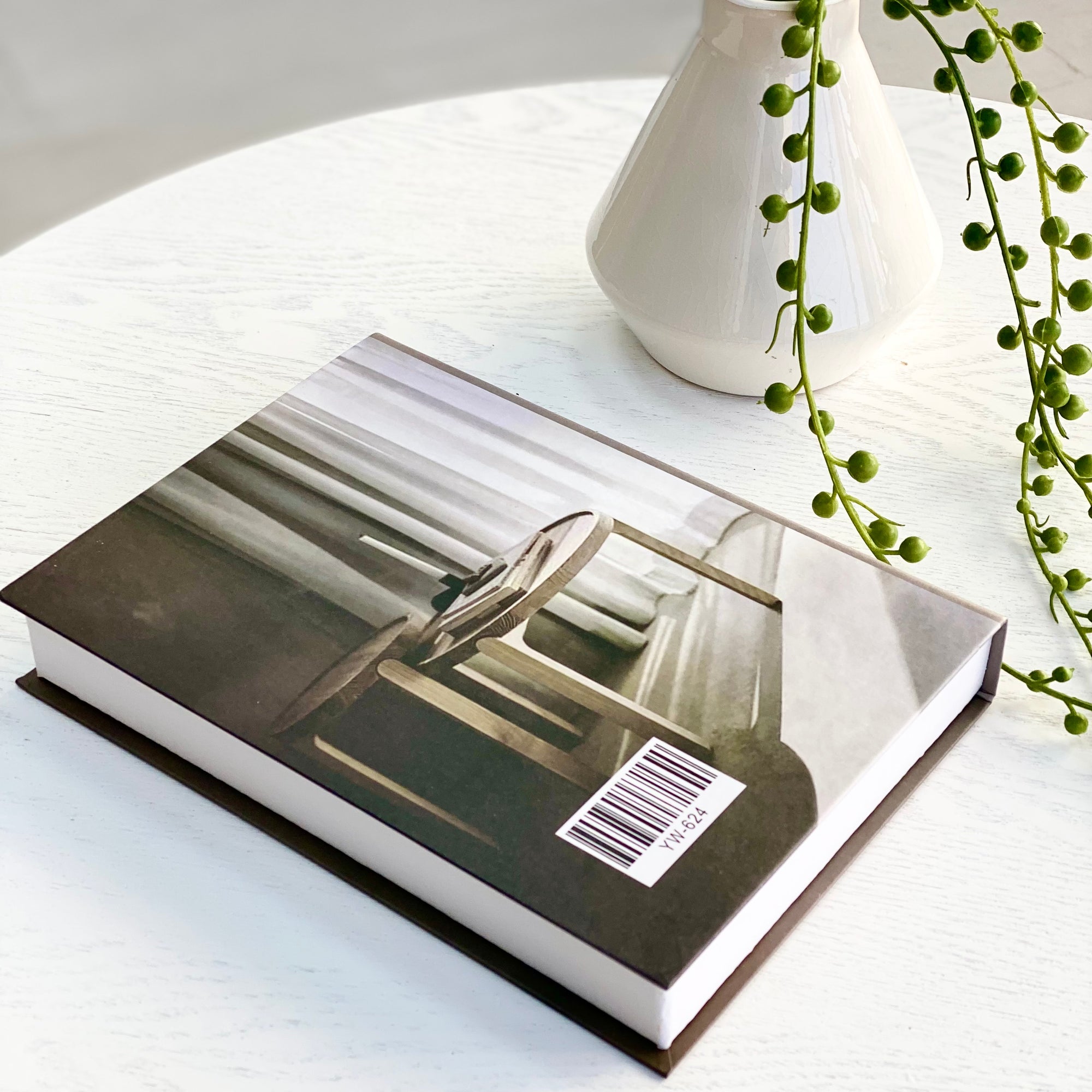 Faux Coffee table book- Vogue - 501 Faire