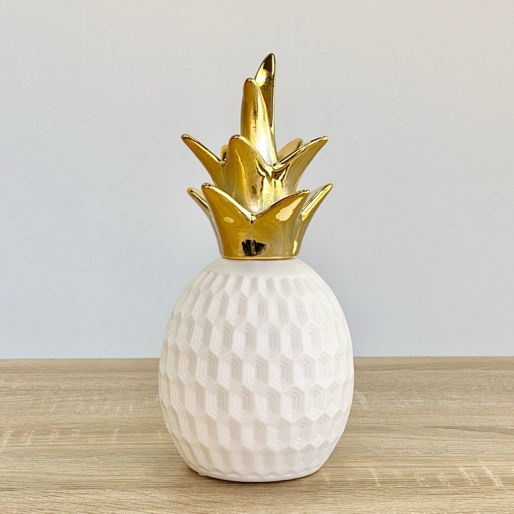 Pina Large Crystal Pineapple Decor, Gold or Silver – Adley & Company