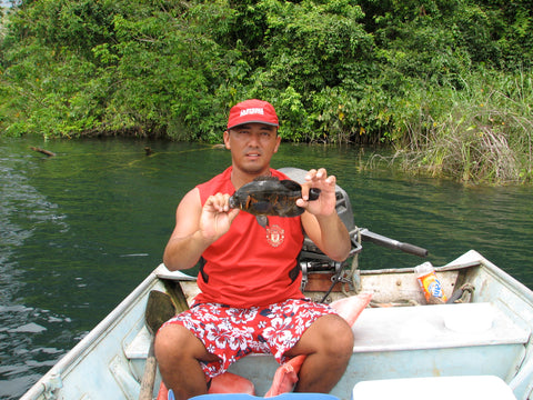 Panama Guide Julio with Oscar caught on Bead Head Estaz-Bunny Leech