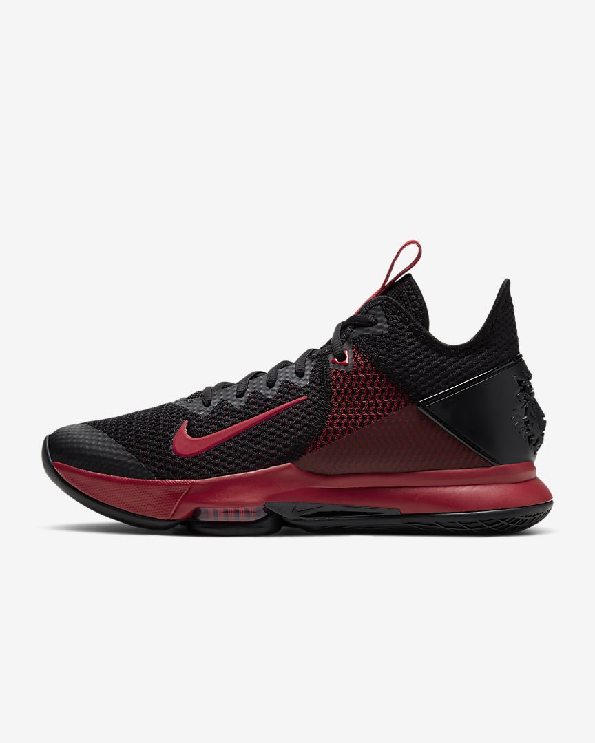 nike witness iv