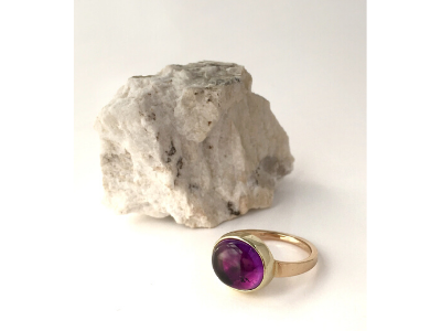 4th of July in Sweden: Maine Amethyst Ring in 14k Yellow Gold