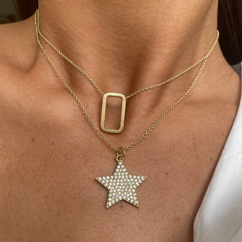 How To Layer Necklaces: The Ultimate Guide