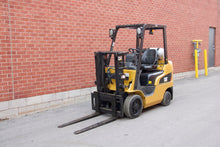 Load image into Gallery viewer, Caterpillar 2C5000 Forklift with Short Mast