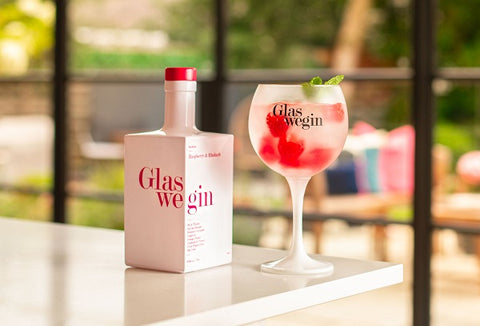 Glaswegin Raspberry & Rhubarb Pink Gin Serve