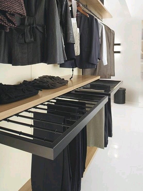 COAT HANGERS VS. SHELVES: KNOW WHAT'S BEST FOR YOUR CLOTHES