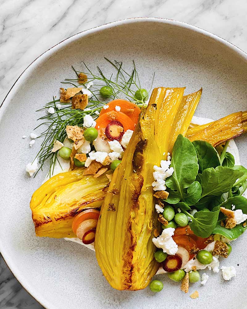 Fenouil braisé à La pincée Pimentée et feta fouettée