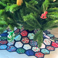 Quilted Christmas tree skirt