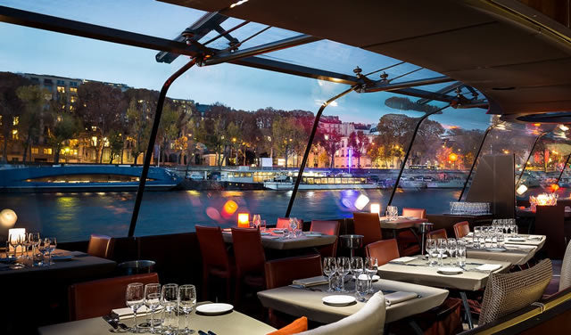 The interior of a Bateaux Parisiens dinner cruise ship.