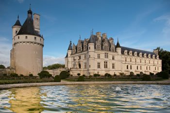 The fountain in the gardens of Chenonceau Castle.