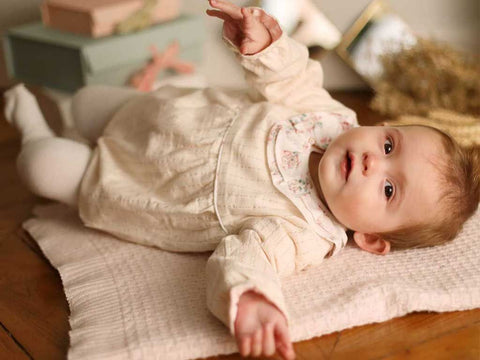 Guide des tailles des vêtements de bébé 