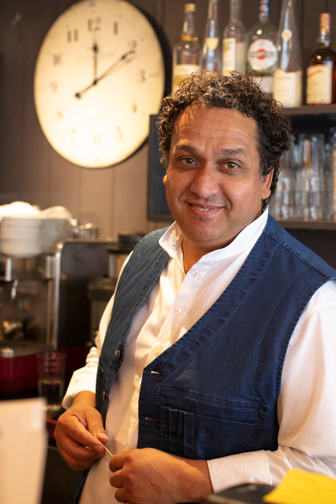 Hollington interview portrait : Nordine Labiadh dans son restaurant A Mi Chemin 