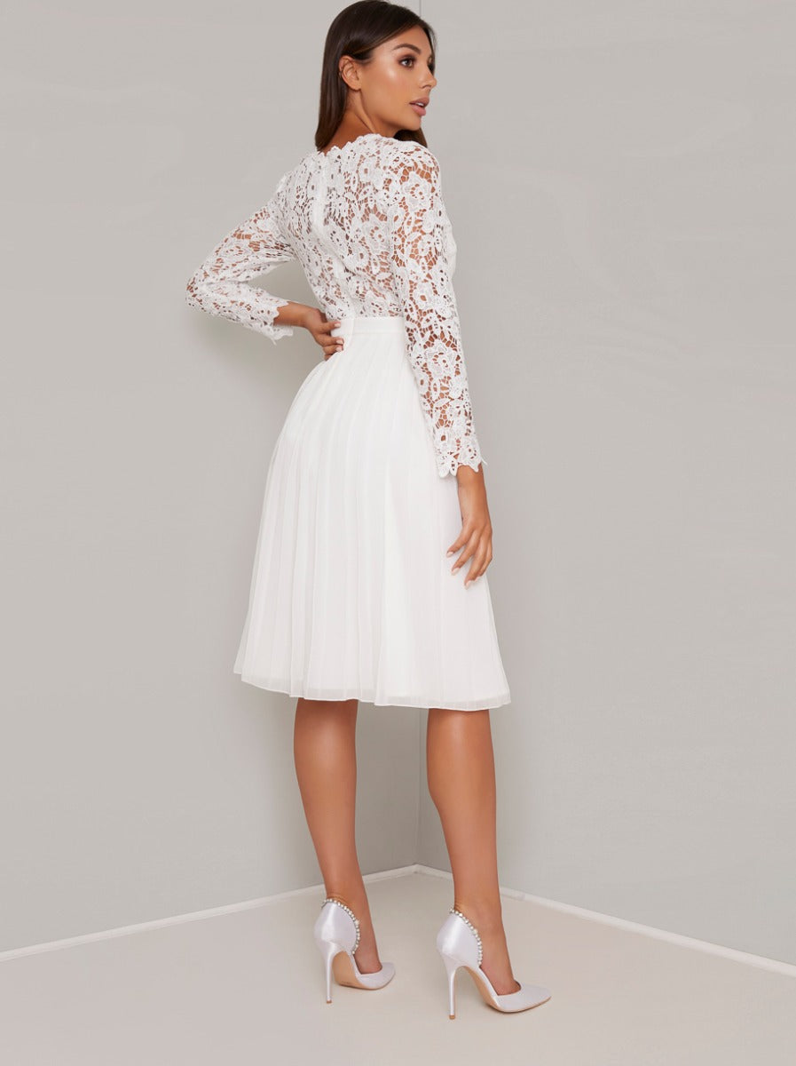 Lace Long Sleeved Midi Dress In White Chi Chi London 3658