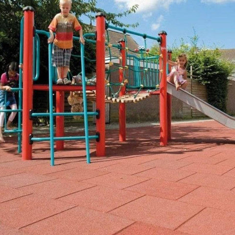 What is outdoor rubber flooring like in the summer heat?
