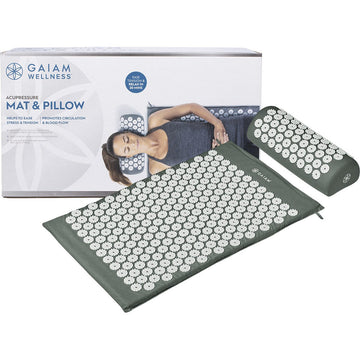OO  GAIAM Gaiam Yoga Socks Super Grippy Small Medium 1 Pair