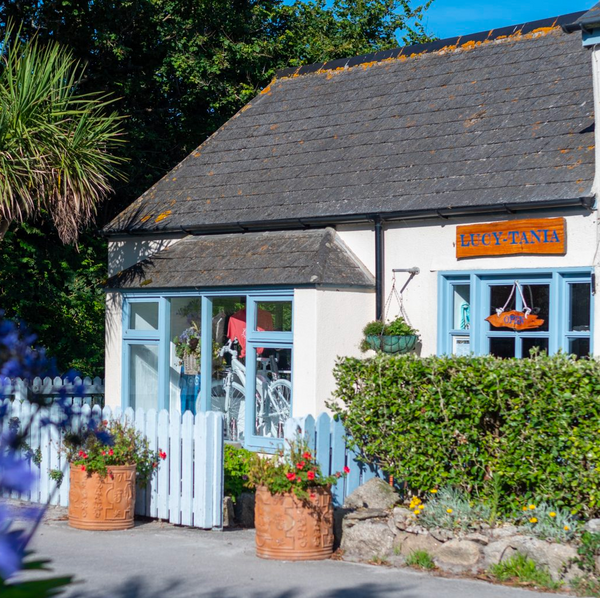 Lucy Tania boutique on Tresco