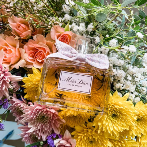 Blooming with Dior | Viola Floral