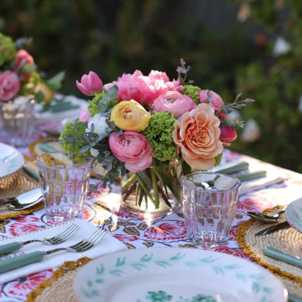 How to Throw the Perfect Summer Party | Viola Floral