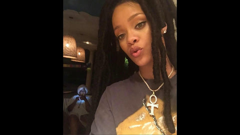 Collar Rihanna Ankh