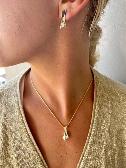 Lines Small Three-Diamond Pendant Necklace – John Atencio