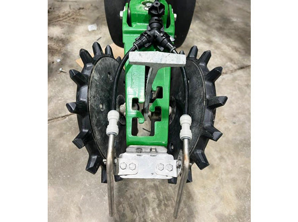 Yetter Poly spike closing wheels