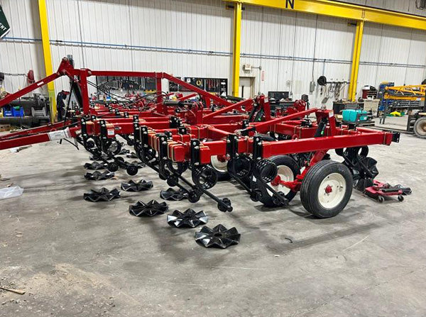 Salford 2224 Vertical Tillage Tool