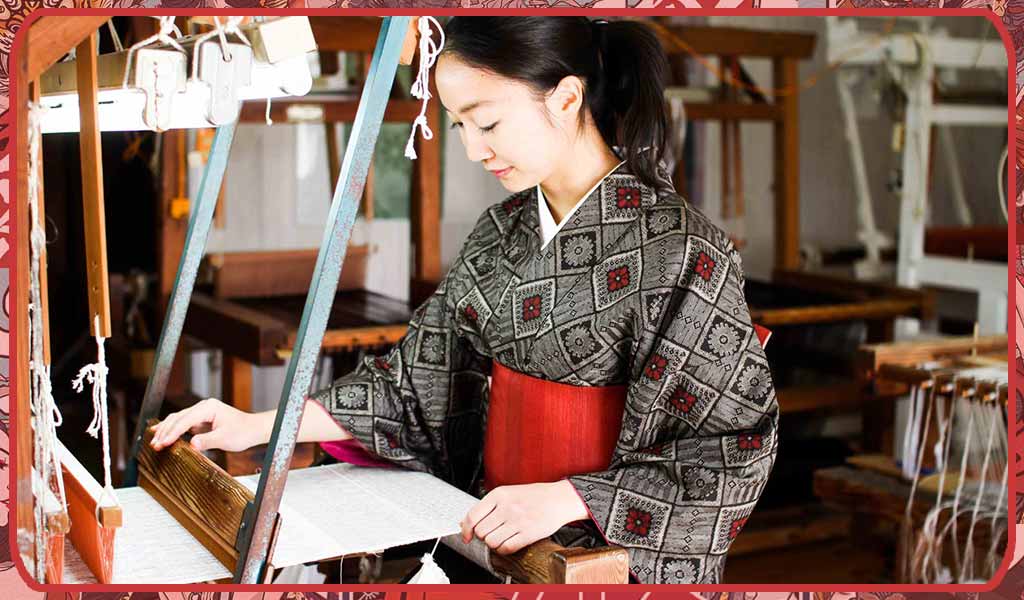 How to make a kimono for a Japanese geisha style