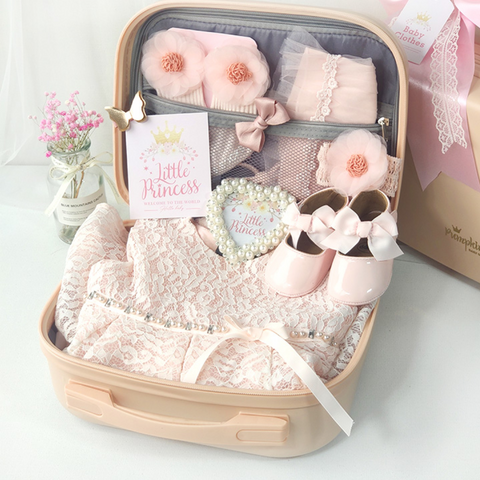  Baby Box Shop Baby Shower Gifts Girl - 12 pcs Baby Essentials  for Newborn Girl, Baby Girl Gifts Newborn - Unique Baby Girl Gifts, Baby  Girl Hamper for New Born