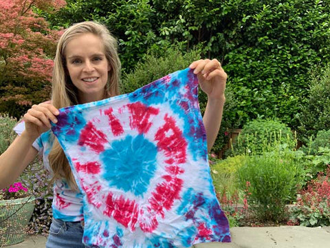 tie dye fourth of july circle pattern