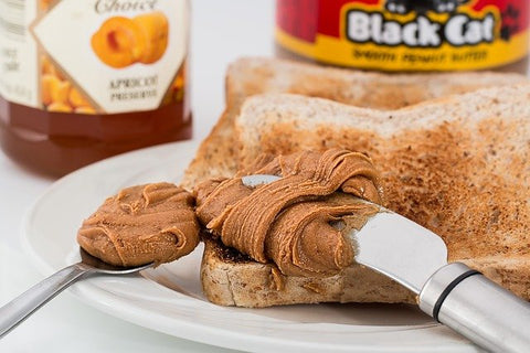 チャイによく合うおすすめフード ：ピーナッツバターとパン